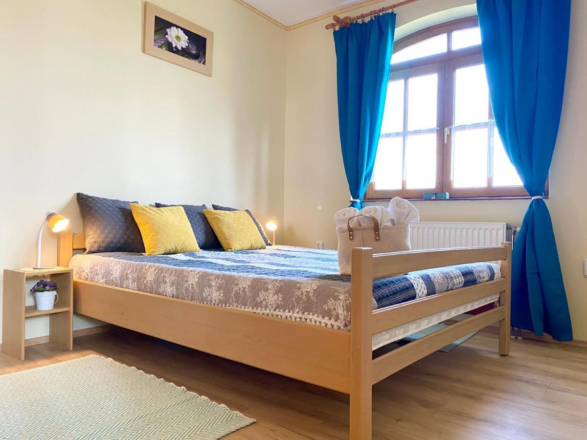 Katalin App. Zalagyoengye Apartment ซาลาคาโรส ภายนอก รูปภาพ