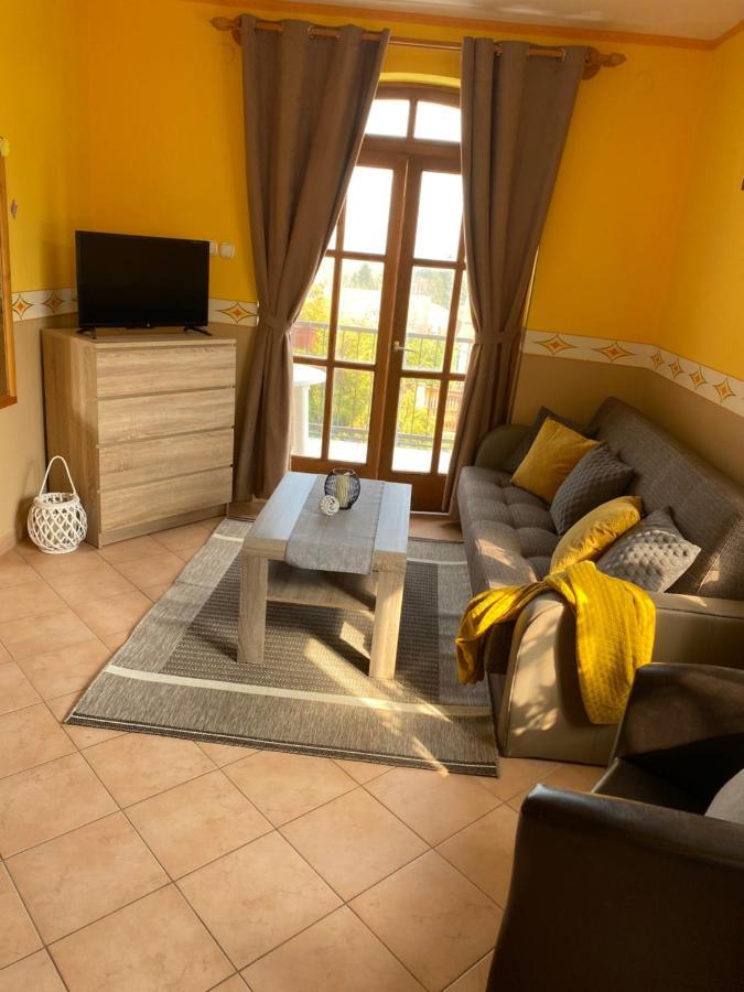 Katalin App. Zalagyoengye Apartment ซาลาคาโรส ภายนอก รูปภาพ